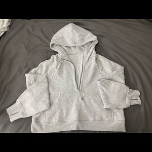 LuLuLemon Crop 1/2 Zip hoodie